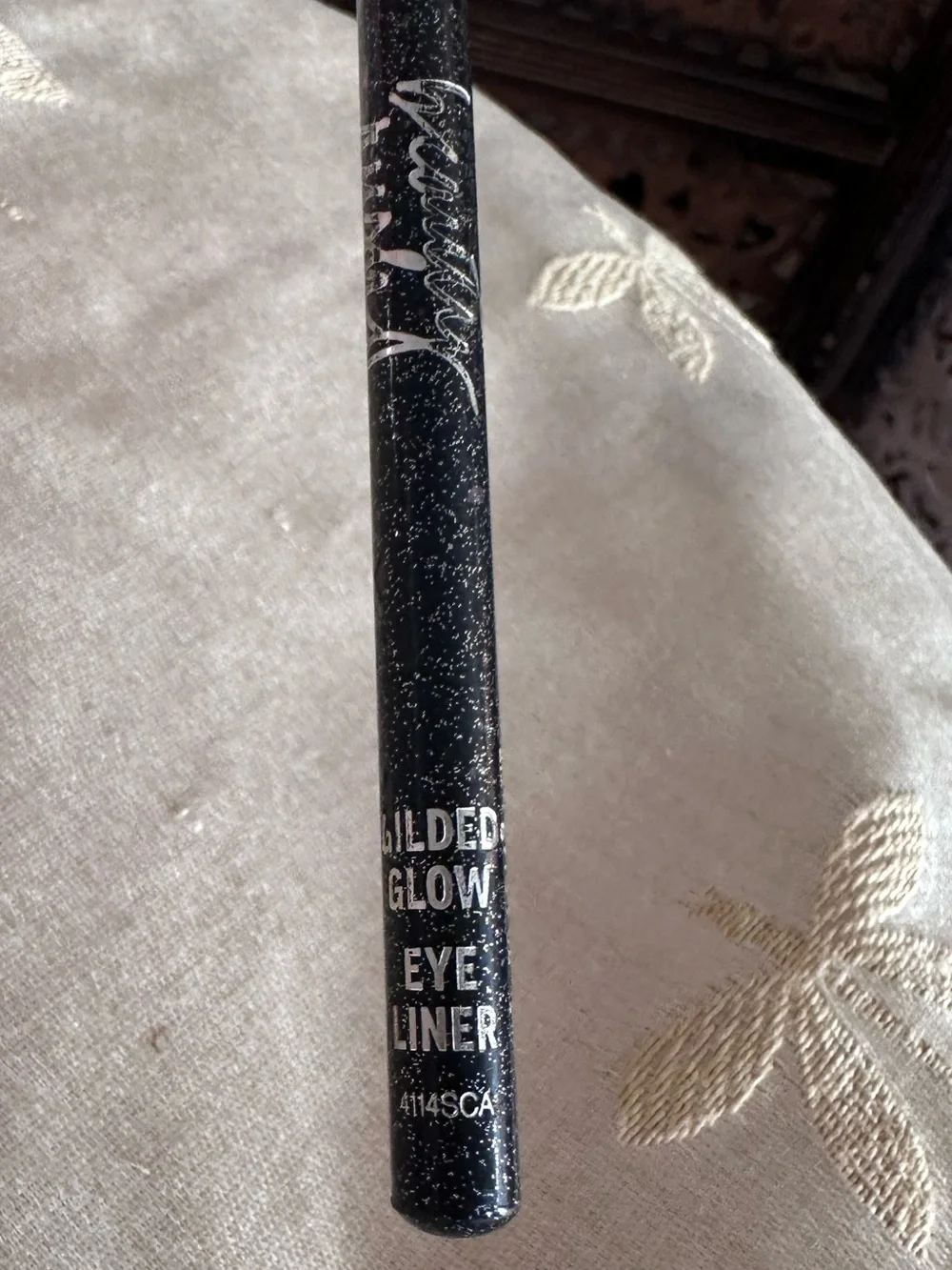Victoria's Secret Beauty Rush Gilded Glow Eye Liner Pencil In Black Magic.